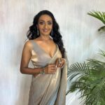 Shanti Priya Instagram - Twirling into the weekend in this gorgeous saree 🧿 Outfit:-@swtantraofficial Makeup & styled by yours truly @shanthipriya333 Hair by @amuthevar shanthipriya #saree #mumbai #instapost #trending #fyp #shanthipriya #ootd #event #post