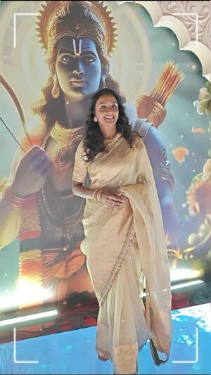 Shanti Priya Instagram - Immensely blessed and euphoric to be a part of the magnanimous #MahakavyaRamayan, curated by the #MaharashtraGovt. 

As an #artist, we crave for appreciation for the work we do, and I am very grateful to the government who felicitated me and honoured me with so much love and respect. 💗✨

Also, a heartfelt appreciation to the incredible #artists, #choreographers, and #directors behind the enchanting stage setup. Your creative brilliance and collaborative efforts transformed the performance into a captivating visual feast.💫💗

@lalit.prabhakar 
@mrunmayeedeshpande 
@soniaparchure 

Jai Hind! ❤️
Jai Maharashtra! ❤️

@devendra_fadnavis 
@ajitpawarspeaks 
@agsawant 
@sudhir.mungantiwar 
@kesarkar_deepak
@mieknathshinde

Make-up & Styled by Yours Truly @shanthipriya333 
Hair by @amuthevar
Pr: @oceanmediapr 
Outfit by : @banarasi_baithak 
Edited & SM by : @mitalishrestha @khushithapa.20 

#mahakavyaramayan #maharashtragovernment #marathi #shanthipriya #geetramayan