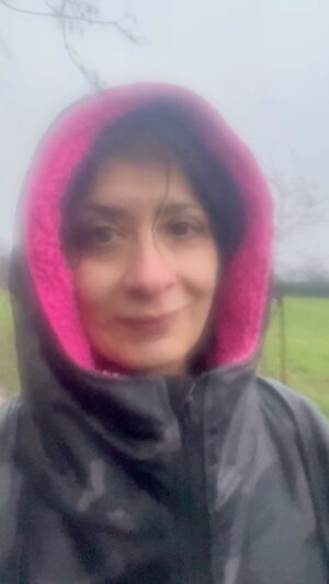 Shappi Khorsandi Instagram - #dogwalk 
#comedian 
  #urgh