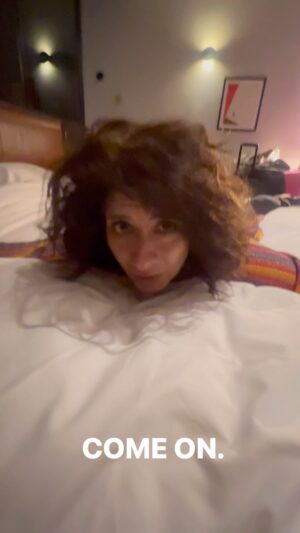 Shappi Khorsandi Instagram - My girl and I are having some 'us' time in York. She's a hard task master #bellyflops #mummydaughter
