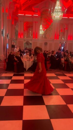 Shappi Khorsandi Instagram - Lush night pretending I am Shirley Bassey as usual #eventshost #comedyhost #christmasparty #christmaspartyoutfit