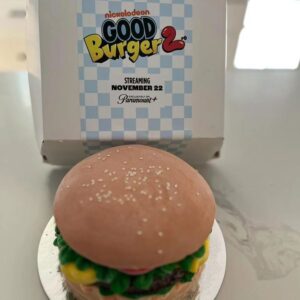 Shar Jackson Instagram - When the cake arrives!!!!!

#goodburger2 #goodburger #foodporn #icecreamcake #paramountplus
