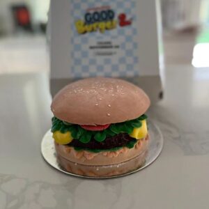 Shar Jackson Instagram - When the cake arrives!!!!!

#goodburger2 #goodburger #foodporn #icecreamcake #paramountplus