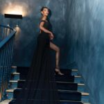 Sharam Diniz Instagram - Globos d’Ouro 2023✨🦋 Styling: @riodecarvalho Full look: @magellan_x_rio Jewels: @boutiquedosrelogiosplus @rosekey.jewellery Sandals: @manuelalves_shoes Makeup: @afeni_carina Hair: @philipa_semedo #GoldenGlobes 🏆