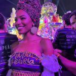 Sharam Diniz Instagram - Agora é OFICIAL! Curti o meu primeiro carnaval na Sapucaí 🇧🇷 E foi memorável 😍🥰 Obrigada @juliannetrevisol @camaroteallegria 💜 pela experiência fantástica, amoooo muito tudo isso 🥹🤩😘 #RJ #Carnaval2024 #Rio #Brasil #Sapucai Now it’s OFFICIAL! Had my first carnival in Rio, Sapucaí 🇧🇷 Thank you @juliannetrevisol @camaroteallegria 💜 for the amazing experience, looove it 🥹🤩😘