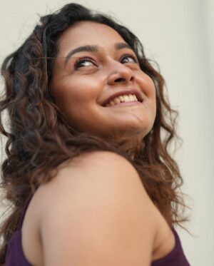 Sharanya Ramachandran Instagram - The golden smile to the days of wine and roses