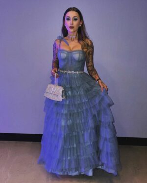 Sharlota Instagram - #cinderelladress moment 🤍💫 @bellesdresscz