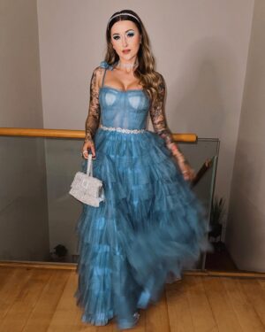Sharlota Instagram - #cinderelladress moment 🤍💫 @bellesdresscz