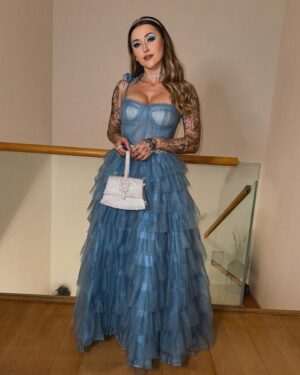 Sharlota Instagram - #cinderelladress moment 🤍💫 @bellesdresscz