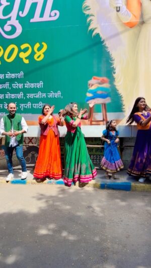 Sharmishtha Raut Instagram - Proud moment for teams Naach Ga Ghuma 
Shows are running Housefull 😍