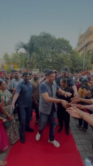 Sharmishtha Raut Instagram - The amazing starcast of the film @naach_gaghuma makes it most loved and successful movie of the season

It has truly been an honour to be associated as official short videos partner with @naach_gaghuma @hiranyagarbha_manoranjan.

This collaboration between @naach_gaghuma & @officialjoshapp  has been the most amazing and enjoyable experience

All the thanks to @swwapnil_joshi “truly a man of his words” 
It’s him who really made this collab such a big success.

@namrata_rudraaj  @sukanyamoneofficial @sharmishtharaut @sarangsathaye @_world_of_myra_official  @josh.marathi  team thanks you with all the love and gratitude for giving your valuable time and collaborating with us during all promotional activity. 

Special thanks to @mirajcinemas partnering with you has really been an icing on the cake, thank you for hosting a special screening  it was truly an amazing experience.

@thatsapoo  @we_wake_shah @masudvorajee  kudos to my amigos from  @officialjoshapp 

#naachagaghuma 
#nachgaghuma 
#swapniljoshi 
#swwapniljoshi 
#namratasambherao 
#sukanyamone 
#sharmishtharaut 
#bhadipa 
#sarangsathaye 
#worldofmyra 
#mirajcinemas 
#muktabarve 
#lalitprabhakar 
#punecity 
#pune 
#moshipune 
#hiranyagarbhamanoranjan 
#teamswapnil 
#joshapp 
#harnikbhatt 
#grandpremiere 
#celebrity 
#marathifilm 
#redcarpet 
#collaboration