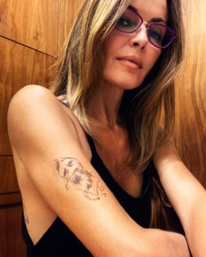 Sharon Corr Instagram - Badass. #lifesastage #tftsn