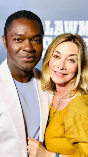 Sharon Lawrence Instagram - If you haven’t seen my pal @davidoyelowo in the #lawmanbassreeves on @paramountplus yet, and you are voting for the #emmys , you must watch this limited series and consider it all categories. 

The level of detail in what creator @feehan06, directors @christinaalexandravoros , #damianmarcano and the designers and composers all contributed to this tale of “beauty and brutality” is stunning in its scope. 

Along with the truth of what it reveals about our nation, the artists who have created this must be acknowledged for their excellence. Listen to my friend and colleague, star and Exec Prod , @davidoyelowo speak about what it took to bring his vision to life 
and to his co-star and fellow #northcarolinian @laurenebanks share her preparation to take on such a huge role so early in what will be a wonderful career. She’s dazzling, as are all in the cast, including @jessicaoyelowo , David’s partner in producing and in life. 👏
FYC INDEED.