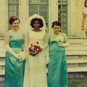 Sharon Carpenter Instagram - Happy Mother’s Day to the greatest mum of all time @artbygrace16.  As she worked her way up in the medical field - studying for the toughest exams, becoming a consultant at St. Thomas’ Hospital, running the Cytology Dept. at the Royal Surrey then moving to the US to become a professor at Harvard Medical School - one thing’s stayed consistent. She’s always been the most loving, inspiring and supportive mum anyone could wish for. ❤️🤗