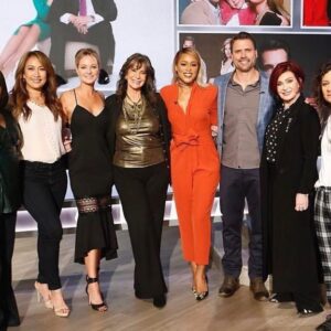 Sharon Case Instagram - #TheTalk @thetalkcbs #YR @youngandrestlesscbs celebrating 30 years as the #1 daytime drama!!!!