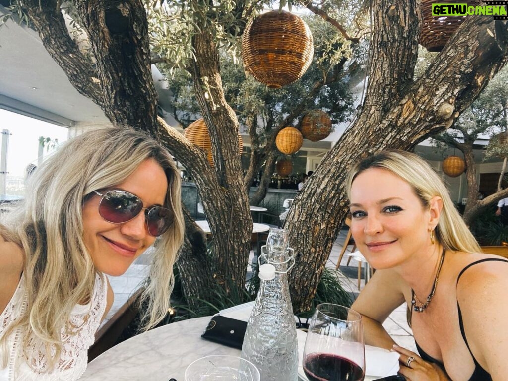 Sharon Case Instagram - #alfrescodining #lunch #summer #friends #2020goals #soho #house @tamaraclatterbuck #humpdayvibes