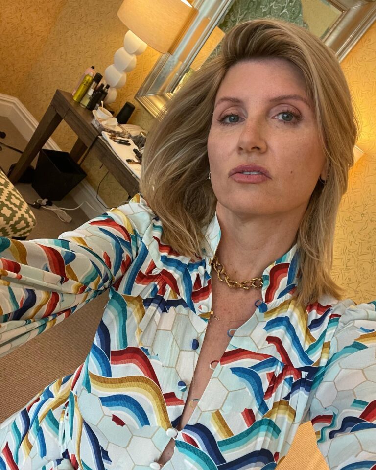 Sharon Horgan Instagram - My week. Glammed up for Bad Sisters’ press junket in @bella_freud. Had kittens. Fell in love with kittens. Made dog jealous. Got Invisalign for wonky teeth Glam by @schullerinc and nails by @lucytuckernails still going strong #badsisters #theprick @appletvplus