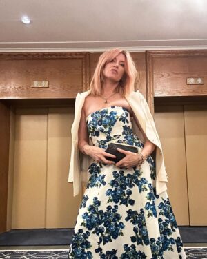 Sharon Horgan Instagram - I went to Banff. It’s beautiful. And the creatives honoured there were inspiring.  And Craig Robinson was very funny.  We stayed at the overlook hotel and I got lost a lot.  I was trying to take photos of my outfit to tag the relevant lenders and was failing until @bobby happened to come along and save me. The last pic is how I was faring photographing my shoes before he rocked up 

@emiliawickstead 
@anyahindmarch 
@gabrielahearst 
@ginashoesofficial 
@racheldavisfashionstylist