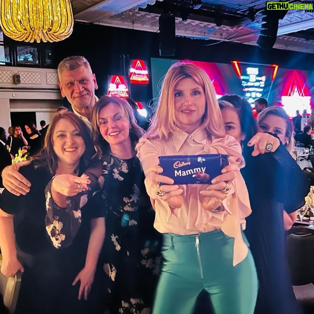 Sharon Horgan Instagram - At the @broadcastnow_mbi awards not winning. But it was great to hang out with just some of the amazing team behind @badsisterstv. Our legend of a director Dearbhla Walsh gave me a bar of Mammy chocolate as a consolation prize and it made me more happy than I can tell you. My darling Julia @branchonthepark gave me so much jewellery to wear that I had to show them off even though I look like a dick. Thank you @appletvplus for hosting us. @mermantvfilm @fayedorn @dearbhlawalsh @clelia_mountford @johannknobel @rebecca.parkinson #badsisters #mammy (Apologies to @clelia_mountford for only having a closed eyes pic but I had to show Mammy)