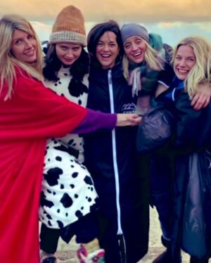 Sharon Horgan Instagram - I thought me and my sisters were gonna be together tonight so I’d have a new photo to post but as it turns out it was just me, Becka, the Prick and The Fonz. (What a joy.  Sorry for the tiny photo. I love Henry Winkler, the funniest, the nicest). But anyway, I wanted a new Bad Sisters photo to thank @iftaacademy for all their support for the show.  We are so delighted for the team behind the camera and in front of the camera. Making Ireland proud is always near the top of my list of things to do. We got to show her off in all her glory and entertain people too. I can’t wait to all be in the same room in Dublin together celebrating. 
#bad sisters 
@appletvplus 
@mermantvfilm