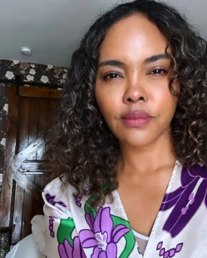 Sharon Leal Instagram - #mustbewelllitatalltimes in & out . kapeesh? ☀️