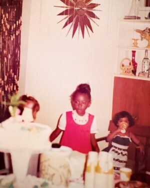 Sharon Leal Instagram - you know when you find a photo from the past and there’s someone in it, but you don’t know who it is? and no one seems to know? who this little black girl? how she doin? what she doin? where she doin it? 
  #thingsthatkeepyouupatnight

and it kinda looks like i’m drinking from the bar