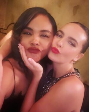 Sharon Leal Instagram - @pllsummerschool_max @prettylittleliars 🩸♥️ missin our chan bear @chandlerlkinney love ALL my little LIARS!
these two beauties . 😍😍