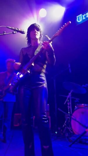 Sharon Van Etten Instagram - Big feelings after an emotional night celebrating Tramp 11. Thank you to everyone that joined us in person and livestreamed for Direct Relief.

📸 @evelawson