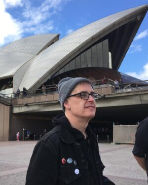 Sharon Van Etten Instagram - I cannot believe we are here and get to perform in one of the most iconic and prestigious venues in the world. The honor is not lost on me and we will try to own the stage with grace and deliver you beauty as this incredible space and audience deserves. Thank you for supporting us. See you tonight.

📸: @thedukeofurl