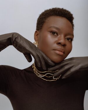 Shaunette Renée Wilson Instagram - soooo thrilled about this cover. huge thanks to @roseandivyjournal for capturing such a special moment in my life and career. 
checkout the link to the full feature 🥰

Photographer: @julia_sariy

Stylist: @angelinascantlebury

Makeup Artist: @killahcamz

Hair Stylist: @_gloriaespinoza

Magazine: @roseandivyjournal