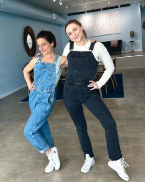 Shelby Wulfert Instagram - February was Selena’s 1st birthday party 🎂 the Japanese magnolias blossoming as I impatiently awaited spring 🌸 watching the superbowl with my favorite boys 🏈 Galentine’s book club 💘 catching Carson & Julana cutting it up on the dance floor at his birthday gathering 🕺🏽 sunny days with Brooke ✨ snuggles with my sweet Lando boy 🐕‍🦺 and an abundance of lemons with Vic 🍋