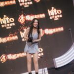 Shi Shi Instagram - 謝謝 @hit_fm_taiwan 還有歌迷朋友們，‘創作歌手獎’對我的意義很大， 是對於我所煩惱的、所堅持的、各種掙扎和對細節雕琢的一種肯定， 像是在告訴我這些過程都是值得的， 我會繼續寫歌給大家聽 好嗎🖤 昨晚很開心的享受了舞台， 也很享受和團隊奔波之後休息室裡安靜吃冰棒的時光 很經典，謝謝你們🩷 （對了，我的師弟們是否太帥了？） outfit @lseoul.official jewelry @HeartsOnFire #HeartsOnFireTaiwan styling @linxiuwei hair @plants_rick @apackofcigarettesaday makeup @clairechengmakeup @apackofcigarettesaday photo @rockykao456 manager @meluko1007 assistant @imhyl dancer @kobayashi518 @hsiaoxx @ef_yifuwang @__jocelyn98 #hito流行音樂獎