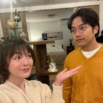Shihori Kanjiya Instagram - DREAMS COME TRUEさんの世界観をみなさんにお届けします！ 明後日7月7日から スターチャンネルEXで 『空を読む』の配信がスタートされますが、とても好評とのことで私が出演している1話はそれに先駆けて 7月６日21時からBSスカパーでも放送されることになりました！ 写真は三浦貴大さんと。 三浦さんと一緒の日は常に爆笑してたなぁ。 合間ではスタッフさんと記念撮影。笑 楢木野監督をはじめ、 大好きな方ばかりでした。 また皆さんとお会いしたいーーー！ #5つの歌詩 #空を読む #DREAMSCOMETRUE #ドリカム #三浦貴大