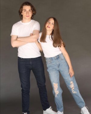 Shiloh Nelson Instagram - I swear we can’t take a serious photo sometimes....😂 @iamelijahnelson