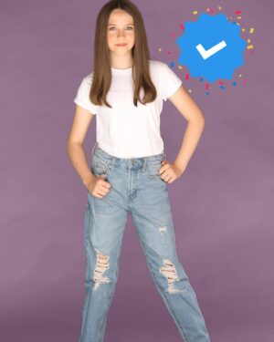 Shiloh Nelson Instagram - Woke up to find my Instagram verified! 😱🎉 Totally freaking out. Thank you for following me here and my journey!! ❤️ P.C. @deidhra