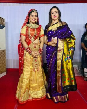 Shilpa Raizada Instagram - Thank you so much maam @dreamgirlhemamalini ji for the inviting us for our play JAI SHRI RAM, RAMAYAN at Braj raj utsav,  in holy land of mathura. 

iam so blessed and greatful, a dream come true performing in front of you… 

Thank you so much maam 🙏🏻 you also made a post of our play in your Instagram, it means a lot 

Thank you @impuneetissar  sir because of you iam getting all these experiences and converting into beautiful memories. 

Jai siya ram 

#JAISHRIRAM