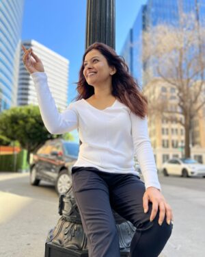 Shilpa Raizada Instagram - “You dream. You plan. You reach. There will be obstacles. There will be doubters. There will be mistakes. But with hard work, with belief, with confidence and trust in yourself and those around you, there are no limits.”
#skyhavenolimit #achivement #courage #life #actor #usa #jaishriram