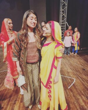 Shilpa Raizada Instagram - Let me introduce you to few of the important characters of JSR Ramayan.
My favourite here - Sita!!
Never judge a book by its cover, especially not a woman. She looks delicate and angelic but is all the way epitome of strength, character, and walks in grace through the toughest periods of life. 
Played to perfection by @shilpa_s_raizada 

Laxman plays the dutiful brother. A handsome shadow of Ram. Fiesty yet obedient, loyalties lying where they must. Had Shroopnakha not fallen for him, probably Ramayan wouldn't have happened 😁😁 @thevikramtiwary 💪

& scroll right for last but not the least for the 'sutradhar', the narrator of this epic play and my fav god #Shiva @tarundattaa 🔱

#ramayan #jaishriramramayan #sita #laxman #shiva #theatre #play #puneetissar