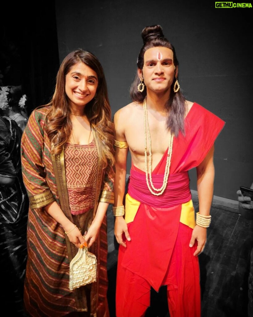 Shilpa Raizada Instagram - Let me introduce you to few of the important characters of JSR Ramayan. My favourite here - Sita!! Never judge a book by its cover, especially not a woman. She looks delicate and angelic but is all the way epitome of strength, character, and walks in grace through the toughest periods of life. Played to perfection by @shilpa_s_raizada Laxman plays the dutiful brother. A handsome shadow of Ram. Fiesty yet obedient, loyalties lying where they must. Had Shroopnakha not fallen for him, probably Ramayan wouldn't have happened 😁😁 @thevikramtiwary 💪 & scroll right for last but not the least for the 'sutradhar', the narrator of this epic play and my fav god #Shiva @tarundattaa 🔱 #ramayan #jaishriramramayan #sita #laxman #shiva #theatre #play #puneetissar