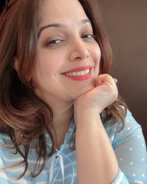 Shilpa Tulaskar Instagram - @vishaybyshilpatulaskar Day 1 ! 
Waiting for you Pune❤️

आजपासून पुण्यात होतोय कलेच्या विषयाचा श्री गणेशा.... 

24 फेब्रु. संध्या 5 ते रा. 9 
25 - 26 फेब्रु. :  स. 10 ते रा. 9

स्थळ : डेक्कन जिमखाना क्लबहाउस , पुणे 

प्रमुख पाहुणे : 
डॉ. मेधा कुलकर्णी 

कलेचा आस्वाद घ्या आणि या आगळ्या वेगळ्या प्रदर्शनाचा भाग व्हा... 

#Vishaybyshilpatulaskar 
#Vishay
#ShilpaTulaskar
#SomethingNew
#Trending
#pune #exibition