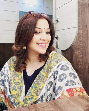 Shilpa Tulaskar Instagram - Can you guess why the #molartomolarsmile today??? 
@vishaybyshilpatulaskar