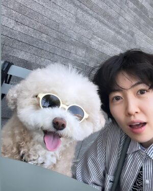 Shim Eun-kyung Instagram - @pumba_nyc 

은경이 생일이라고 만나러 나와준 품바야! 고마워!!
삼십대 처음 생일 너무 신난당😝
