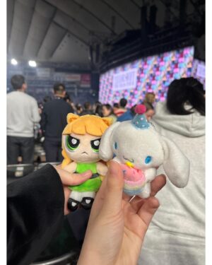 Shim Eun-kyung Instagram - 아직도 꿈만 같다.. 
또 가고싶어!!! 
…ready for it? 과 style과 cruel summer와
아니 그냥 등장 하실때부터 저는 목청껏 소리 지를 수 밖에 없었다네요…
테일러언니는 정말…신이세요!!! 콘서트를 보고 이렇게 가슴벅찰수가.. 용기와 행복을 전해줘서 고마워요 테일러!
한국 내한도 기다릴게요~!!
테일러 보느라 잠 한숨 못잤다고!!
@taylorswift