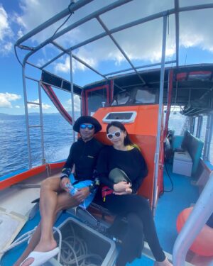 Shin Yazawa Instagram - ☆

2023夏の後半は石垣島へ

娘たちの希望
パラセーリングーーー🪂
長さ150m
高さ50m
ドキドキな母をよそに
もっと高くー
もっと遠くーと
楽しむ娘たち👭
水中スクーターバナナボート
珊瑚を見にシュノーケリング
ホテルの海のアスレチックは
子どもも大人も楽しめた♡

部屋から見る夜のプールが綺麗で
翌日はBBQの後ナイトプール🌙
空を見ると星が綺麗だった⭐️

#魔裟斗family
#石垣島
#海遊び
#遊び重視
#写真は二の次