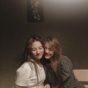 Shin Hye-jeong Instagram - @solbin0819