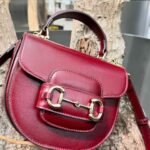Shin Hyun-ji Instagram - 매력적인 구찌 홀스빗 1955 핸드백 👜 특히 ‘로소 앙코라’ 컬러는 한국에만 있어요 #구찌홀스빗1955 #GucciHorsebit1955
