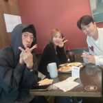 Shin Ji Instagram - 새벽부터 수고했어~😊 커피 마시고 각자 일하러 갑시다🩷