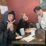 Shin Ji Instagram - 새벽부터 수고했어~😊 커피 마시고 각자 일하러 갑시다🩷
