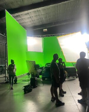 Shira Haas Instagram - Some BTS moments from #bodies on @netflix. Thank y’all for watching. 🕵🏼‍♀️👁️🫶🏼