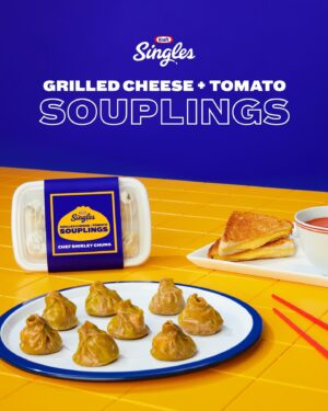 Shirley Chung Instagram - Meet Grilled Cheese   Tomato Souplings by @chfshirleychung ✨👑 Get these grilled cheese and tomato soup-filled pockets of joy on Goldbelly (for a limited time only!) 🥫🟨🥟

Link in the bio.